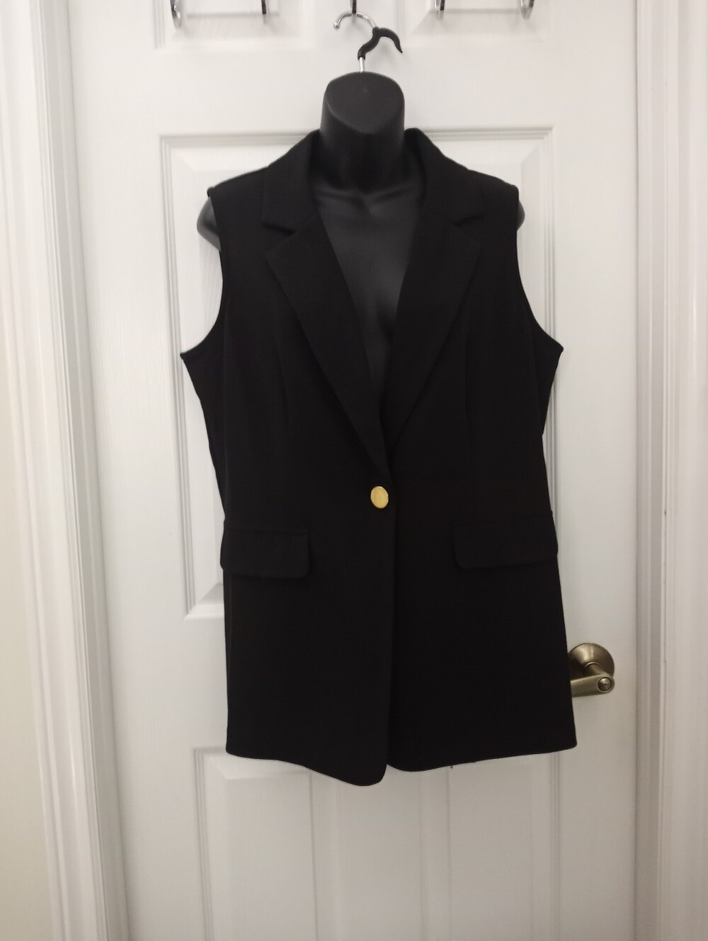 NYCC Sleeveless Blazer